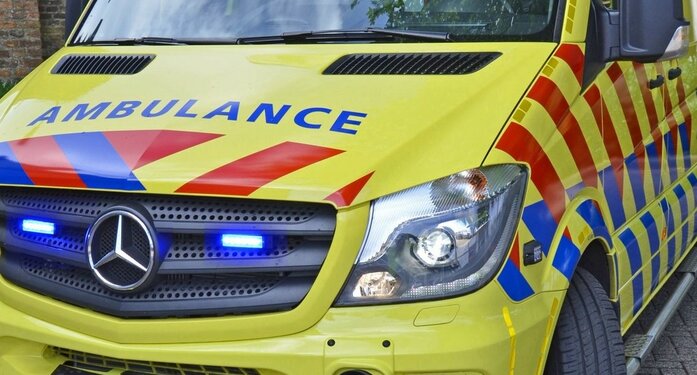 Frontaal ongeval Noord-Scharwoude: drie gewonden