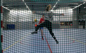 Milan van der Giessen daagt Tess Wester uit, en wint!