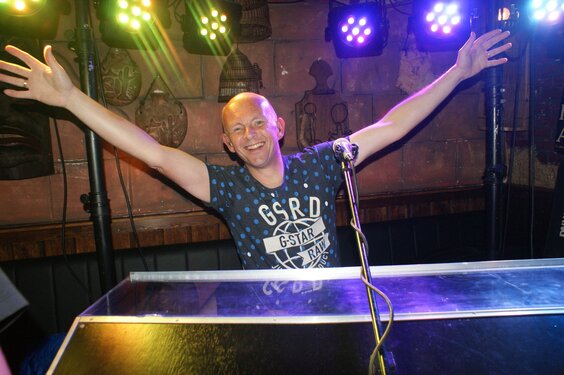 Vrijdag Paul Vlaar in 't Karrewiel!