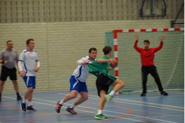 Vrone in spannend duel langs Zaanstreek
