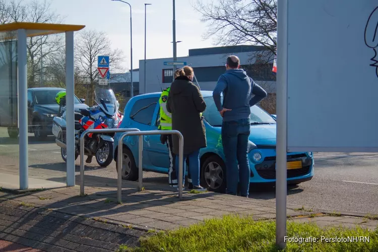 Vrouw gewond na aanrijding Westelijke Randweg
