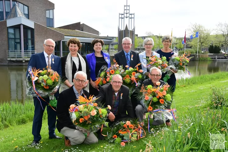 Koninklijke onderscheiding voor acht Langedijkers