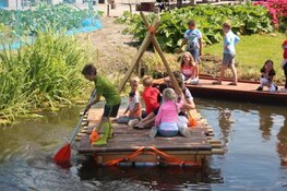 Leerlingen Van Arkelschool wijden Klim- en Klauterroute in van Museum BroekerVeiling