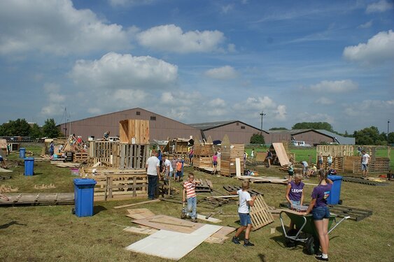 Vrijwilligers gezocht voor het bouwdorp in Oudkarpsel