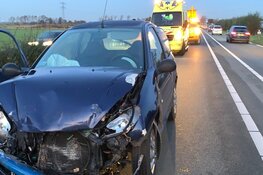 Drie auto's afgesleept en een gewonde op N242