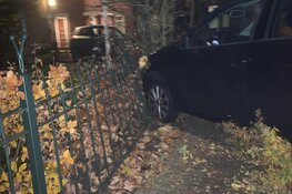 Auto uit de bocht in Sint Pancras