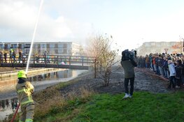 Leerlingen hebben eindelijk hun veilige schoolbrug: "Heel belangrijk en blij dat 'ie er is"