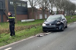 Politie zet achtervolging in en veroorzaakt ongeluk