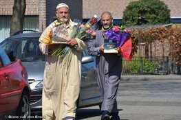 Langedijker Moskee bezorgt een volle dag steunbetuigingen in regio