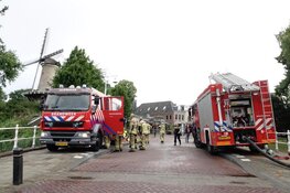 Grote brand in ondergrondse parkeergarage Alkmaar, hitte en rook bemoeilijken blussen