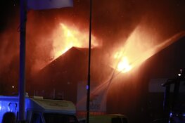 Grote brand bij bedrijf aan Stevinstraat Heerhugowaard