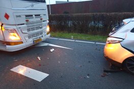 Botsing met vier auto&#39;s op de N245 in Alkmaar
