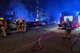 Vermoedelijke brandstichting in Heerhugowaard, vijf auto's beschadigd