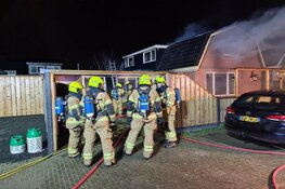 Meerdere eenheden ter plaatse bij woningbrand aan Melkpad in Zuid-Scharwoude