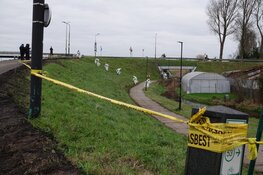 Asbestruimers actief na brand bij leliekweker