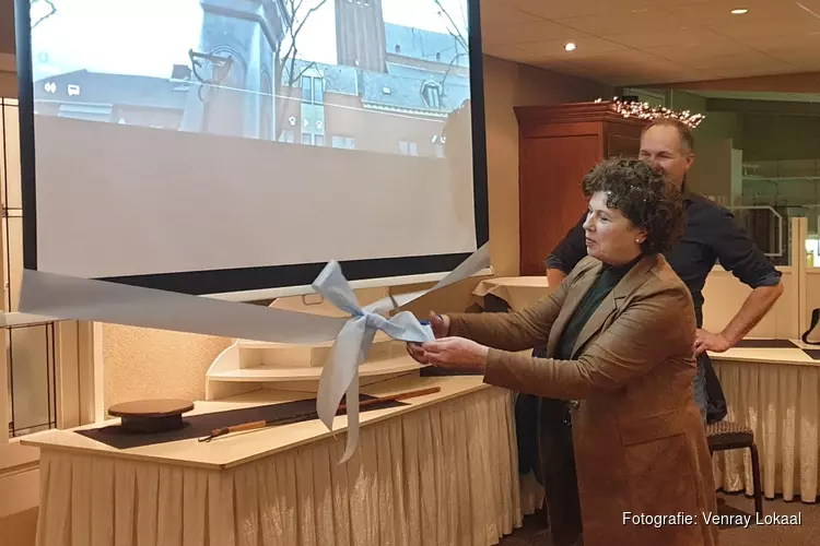 Venray Lokaal dankt inwoners Langedijk voor waarnemend burgemeester Kompier