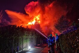 Zeer grote brand aan de Middenweg in Heerhugowaard