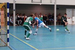 ZV Vrone blijft in de race om promotie na nipte winst op FC Marlène 2