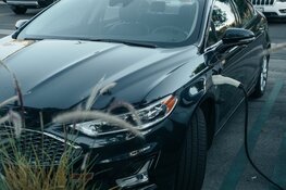 Elektromobiliteit in de lift: Hoe elektrische voertuigen de auto-industrie revolutioneren