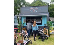 Foodtruckfestival HOPPAAA! tijdens het Pinksterweekend in het Dudokpark in Hilversum!