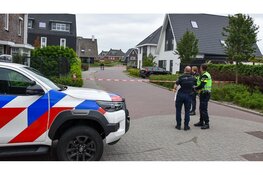 Getuigen gezocht van explosie aan Benedenweg in Sint Pancras, mogelijk bewijsmateriaal aangetroffen in Vronermeer