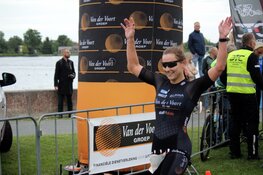 Joris de Boer en Morena Stevens zegevieren in Stad van de Zon Triathlon