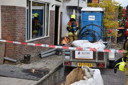Gaslekkage komt tot ontbranding bij werkzaamheden in Noord-Scharwoude