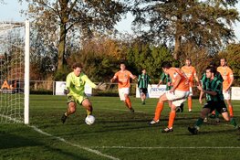 Vrone krijgt acht goals om de oren van koploper DZS