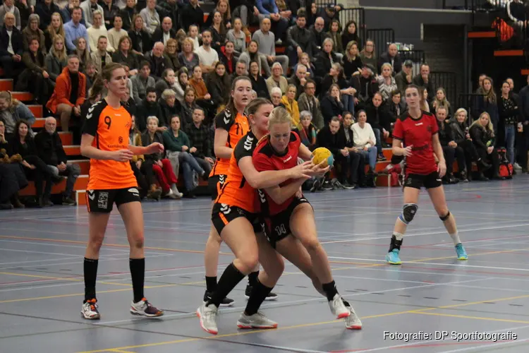 Publiek de grote winnaar bij spannende Heerhugowaardse handbalderby