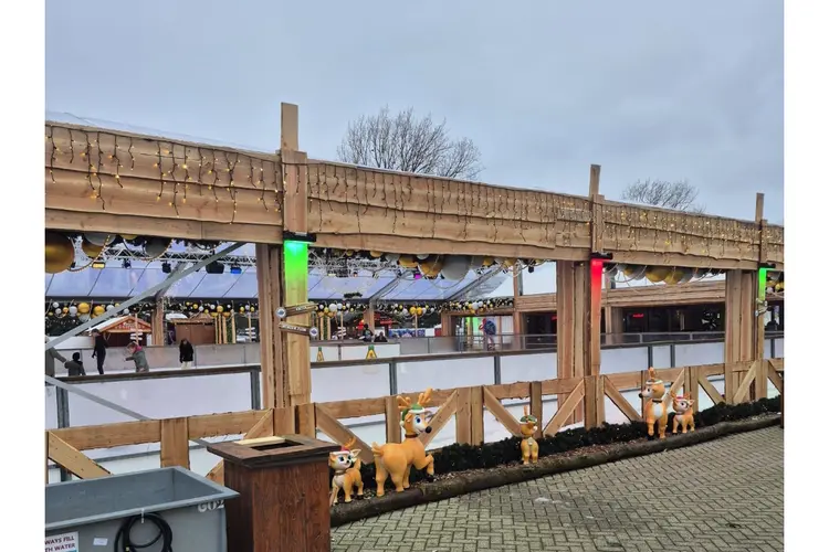 Winterpret De Bazaar Beverwijk nog t/m 4 januari geopend