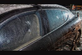 Opnieuw brand op industrieterrein Zandhorst. Peperdure Porsche totaal verwoest