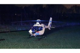 Grote zoekactie nadat auto in vaart belandt, zwaargewonde uit auto gehaald