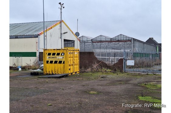 Brand in leegstaand kassencomplex