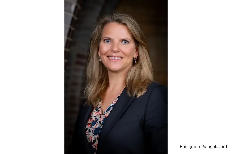 Hélène Bakker nieuwe gemeentesecretaris van Dijk en Waard