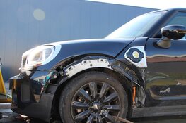 Flinke schade bij ongeval op kruising Dulleweg in Broek op Langedijk