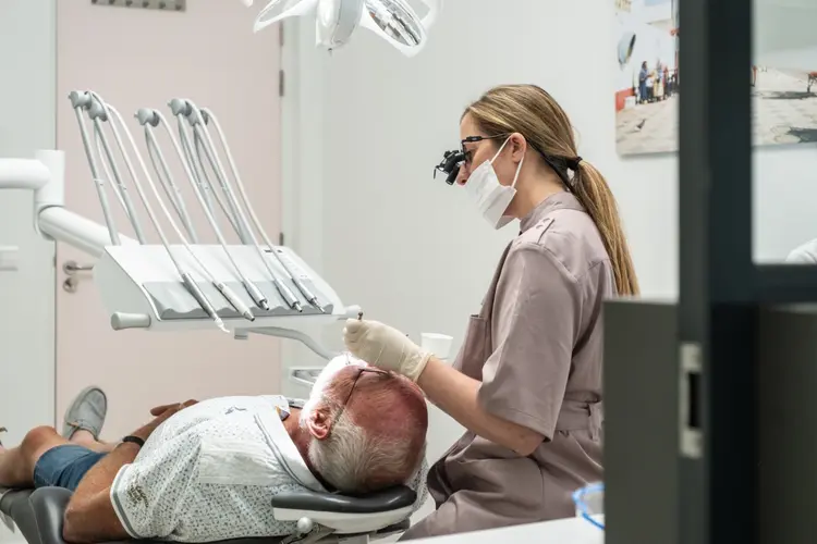 Meer dan helft van tandartszorg bij Brummans & Fa in Heerhugowaard nu preventief: praktijk ziet grote verschuiving in tien jaar