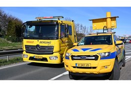 Kop-staartbotsing met drie voertuigen op N242