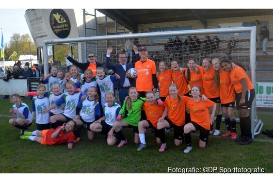 Alle schoolvoetbalkampioenen van Dijk en Waard zijn bekend!