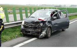 Gewonde en veel schade bij ongeval op N242