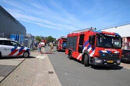 Brand op dak van bouwbedrijf groots opgeschaald in Langedijk