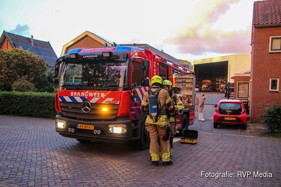 Vreemde lucht zorgt voor tijdelijke ontruiming van vier woningen in Broek op Langedijk