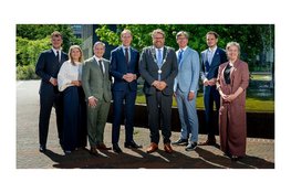 Gemeenteraad installeert nieuw college