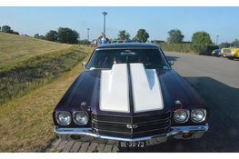 Night Cruise Heerhugowaard: Gelijkgestemden treffen elkaar bij car-meeting Strand van Luna