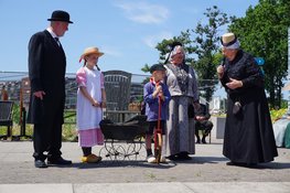 Westfriese mode van toen schittert bij Museum BroekerVeiling op woensdag 12 augustus