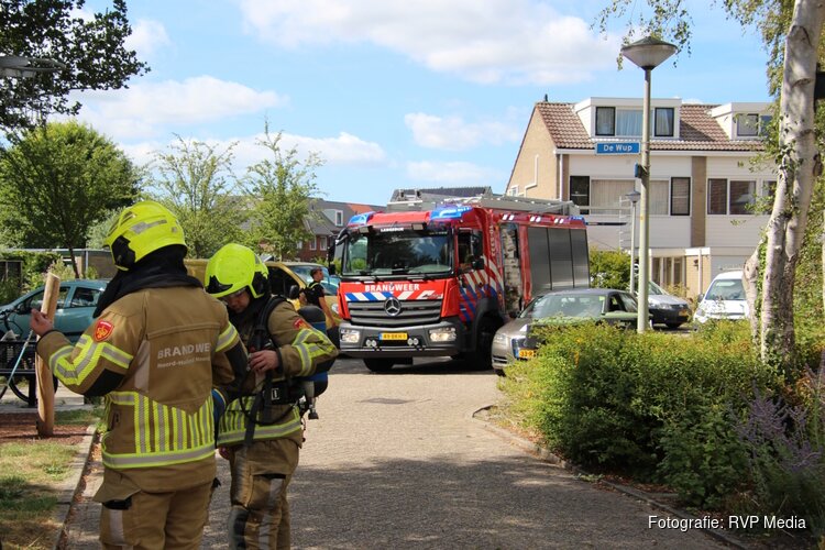 Brandweer doet onderzoek na melding van gaslucht in Broek op Langedijk