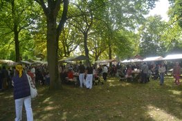 Oekraïense cultuur en gezelligheid tijdens jaarmarkt in Heerhugowaard