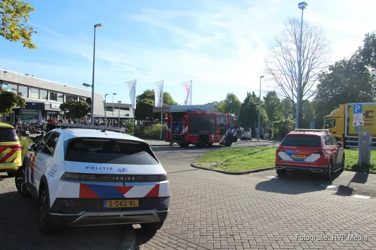 Zwembad De Hoornse Vaart in Alkmaar ontruimd na brandmelding in sporthal