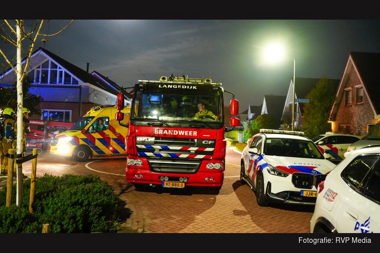 Bewoner zwaargewond na nachtelijke woningbrand in Broek op Langedijk
