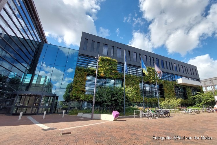 College legt begroting 2027 voor