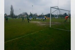 Vrone met lege handen na zinderende slotfase